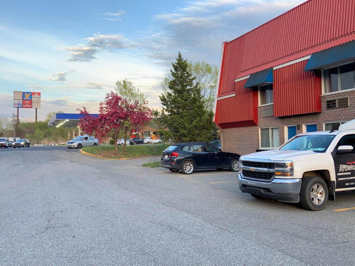 Motel Le Transit Mont-Saint-Hilaire Buitenkant foto