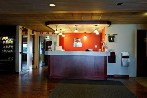 Motel Le Transit Mont-Saint-Hilaire Buitenkant foto
