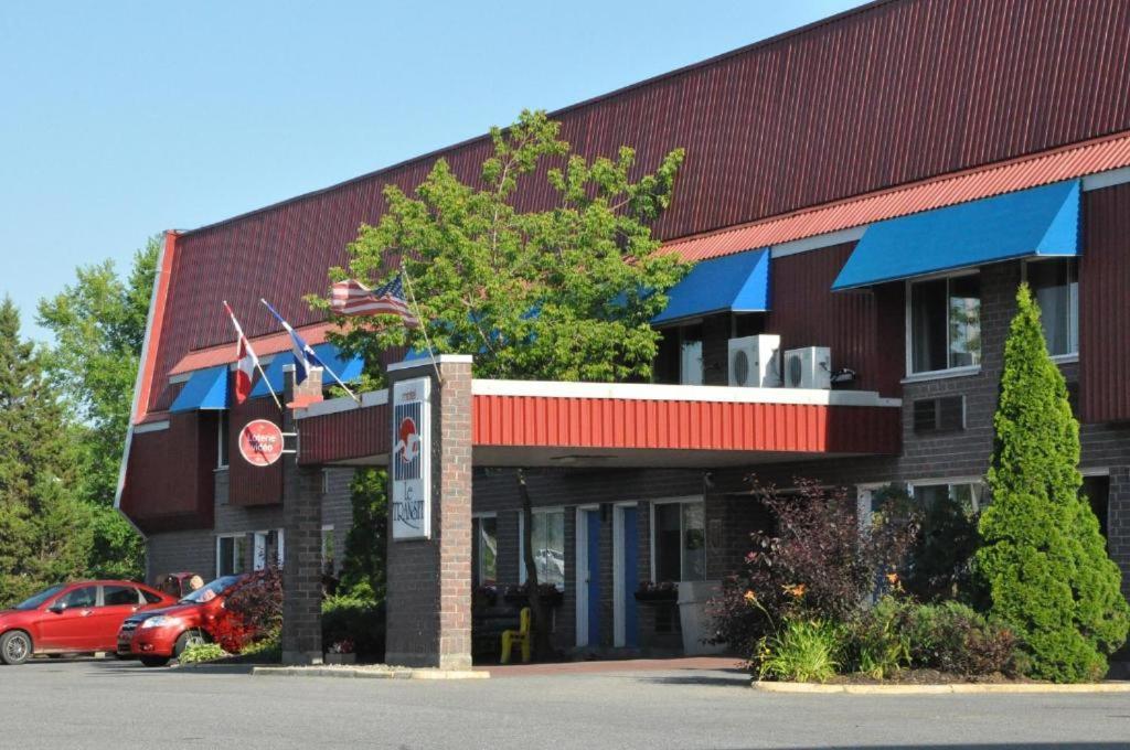 Motel Le Transit Mont-Saint-Hilaire Buitenkant foto
